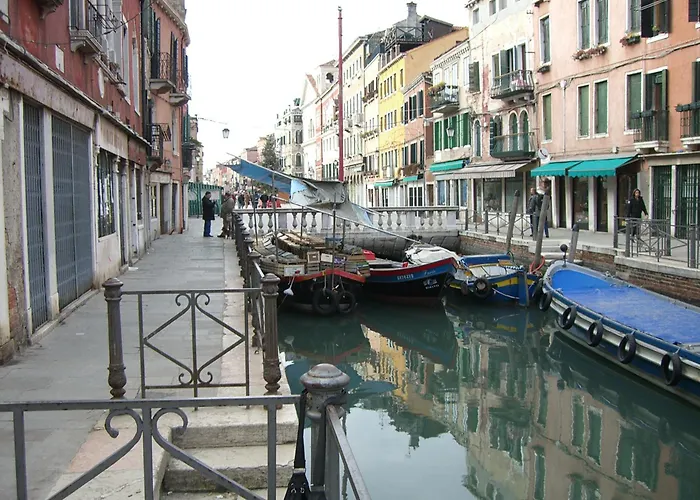Veneziacentopercento Nicoli Apartment